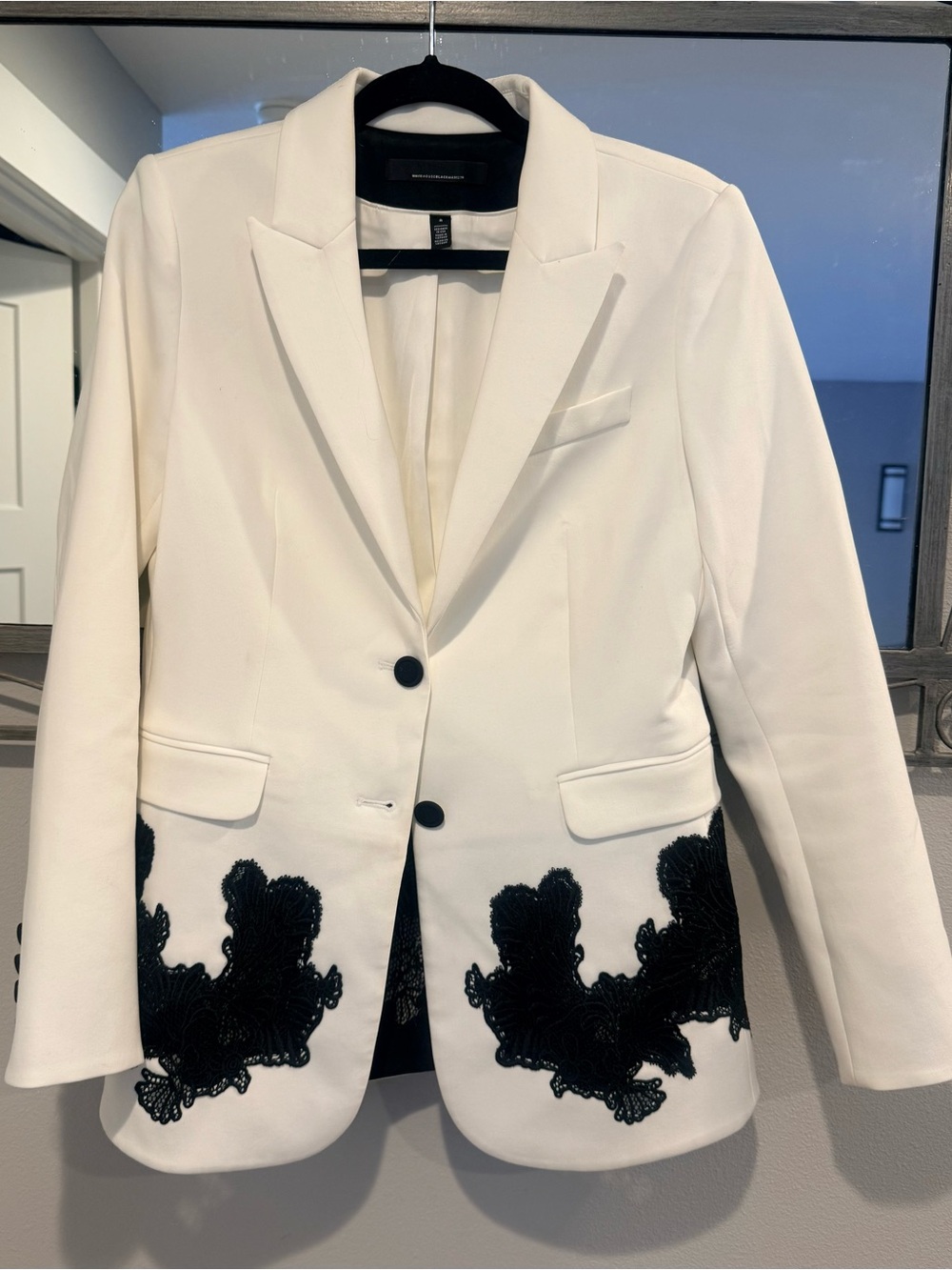 White House Black Market White Blazer with Black Embroidered Appliqué